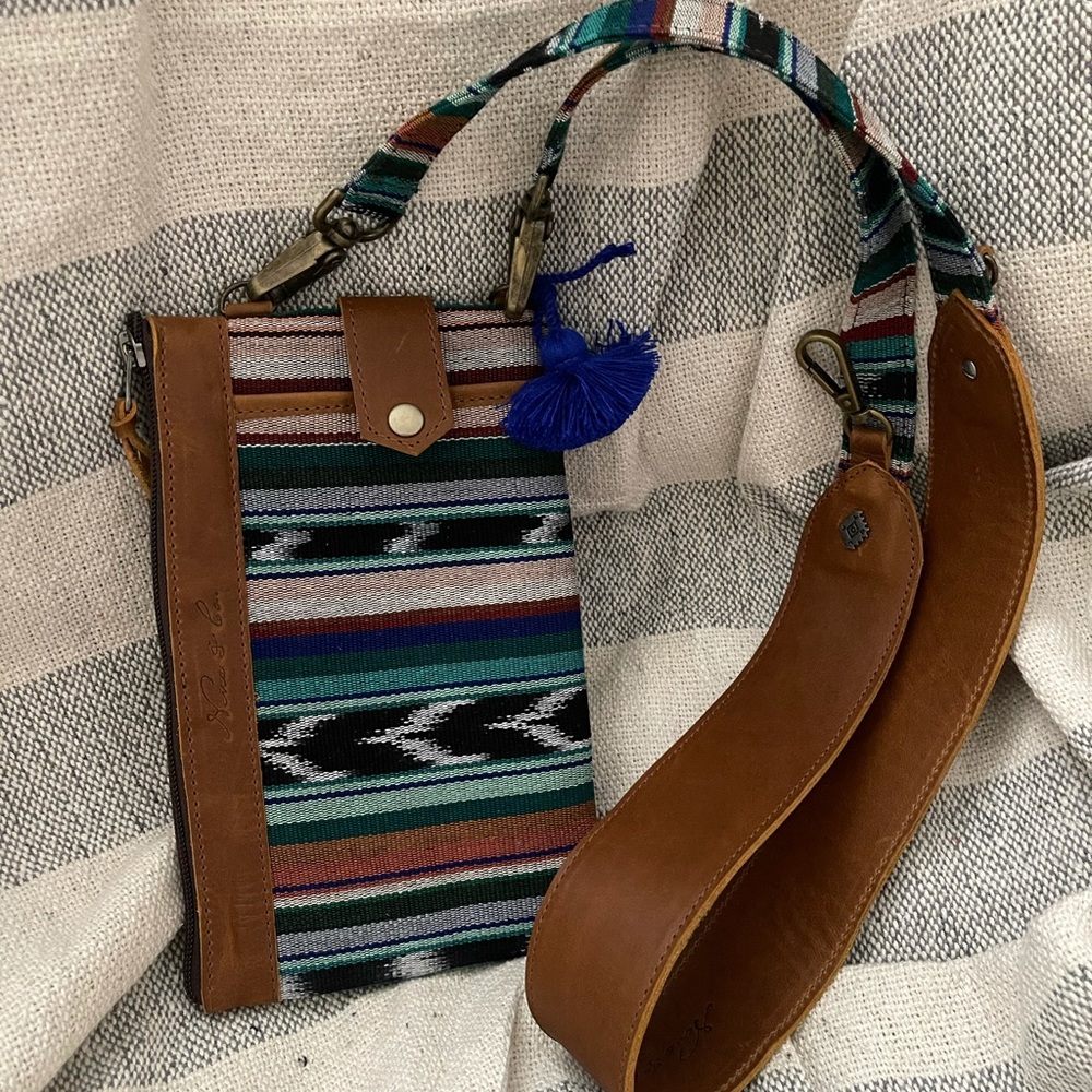 Nena and Co. Everything clutch and strap set nwot